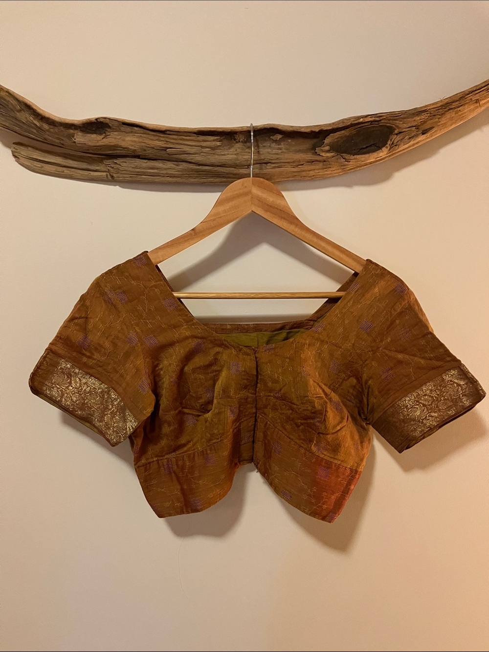 Cropped Silk-Blend Copper Brown Sari 🥻 Blouse